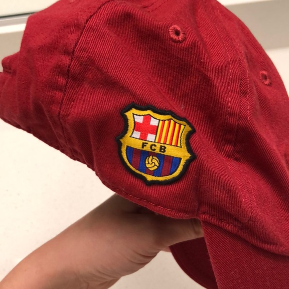 Nike FCB hat - Picture 4 of 4